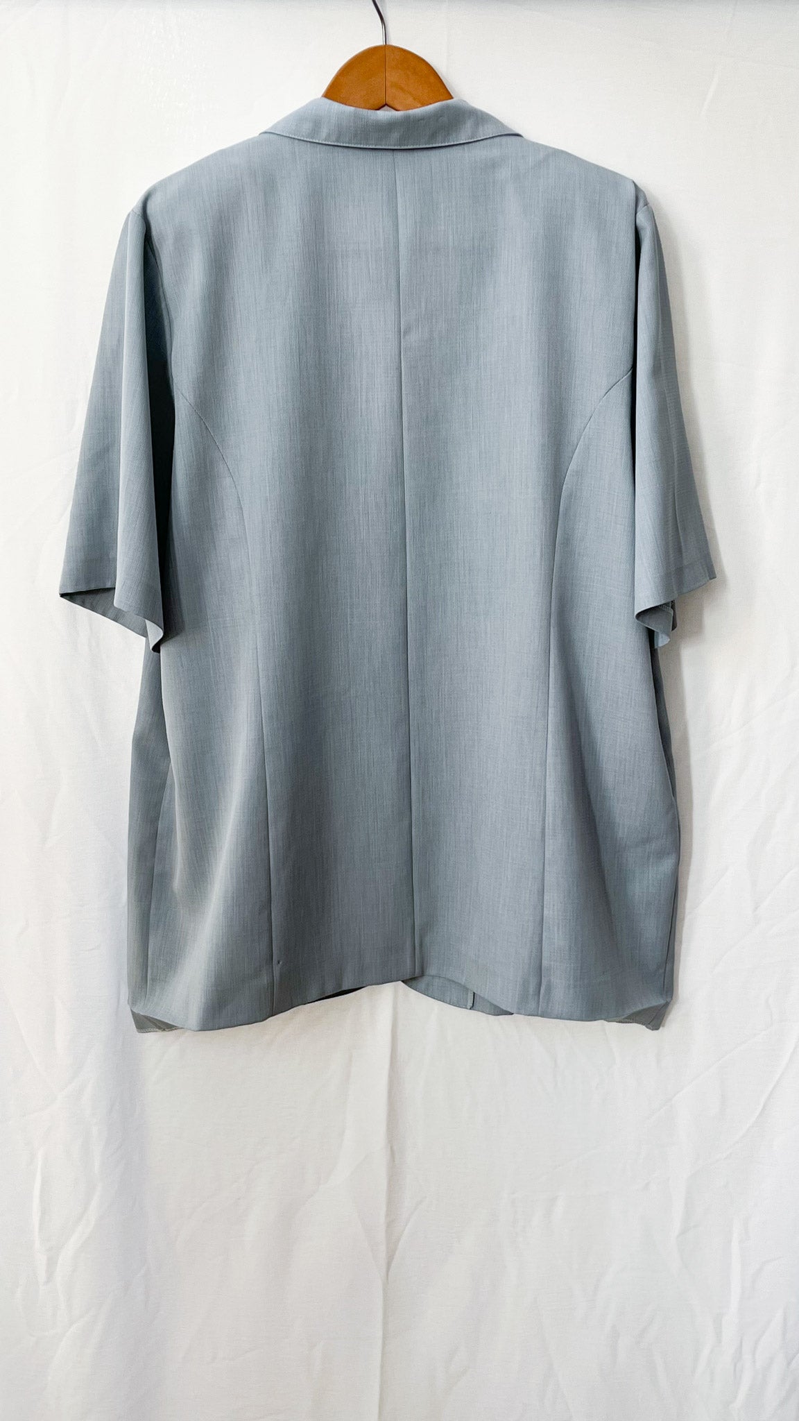 Light Blue Short-Sleeve Jacket