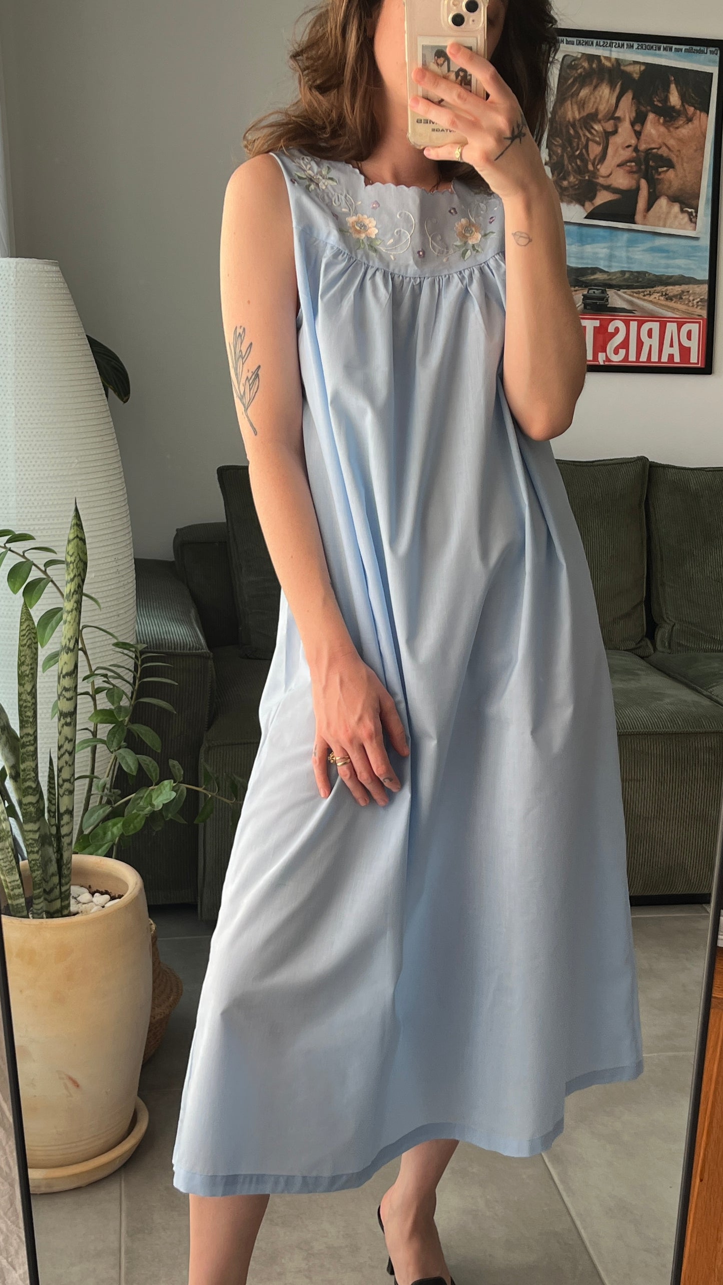 Embroidered Short-Sleeve Nightgown