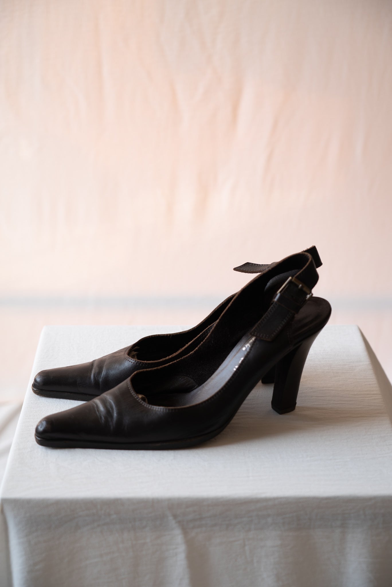 Yves Saint Laurent Brown Leather heels