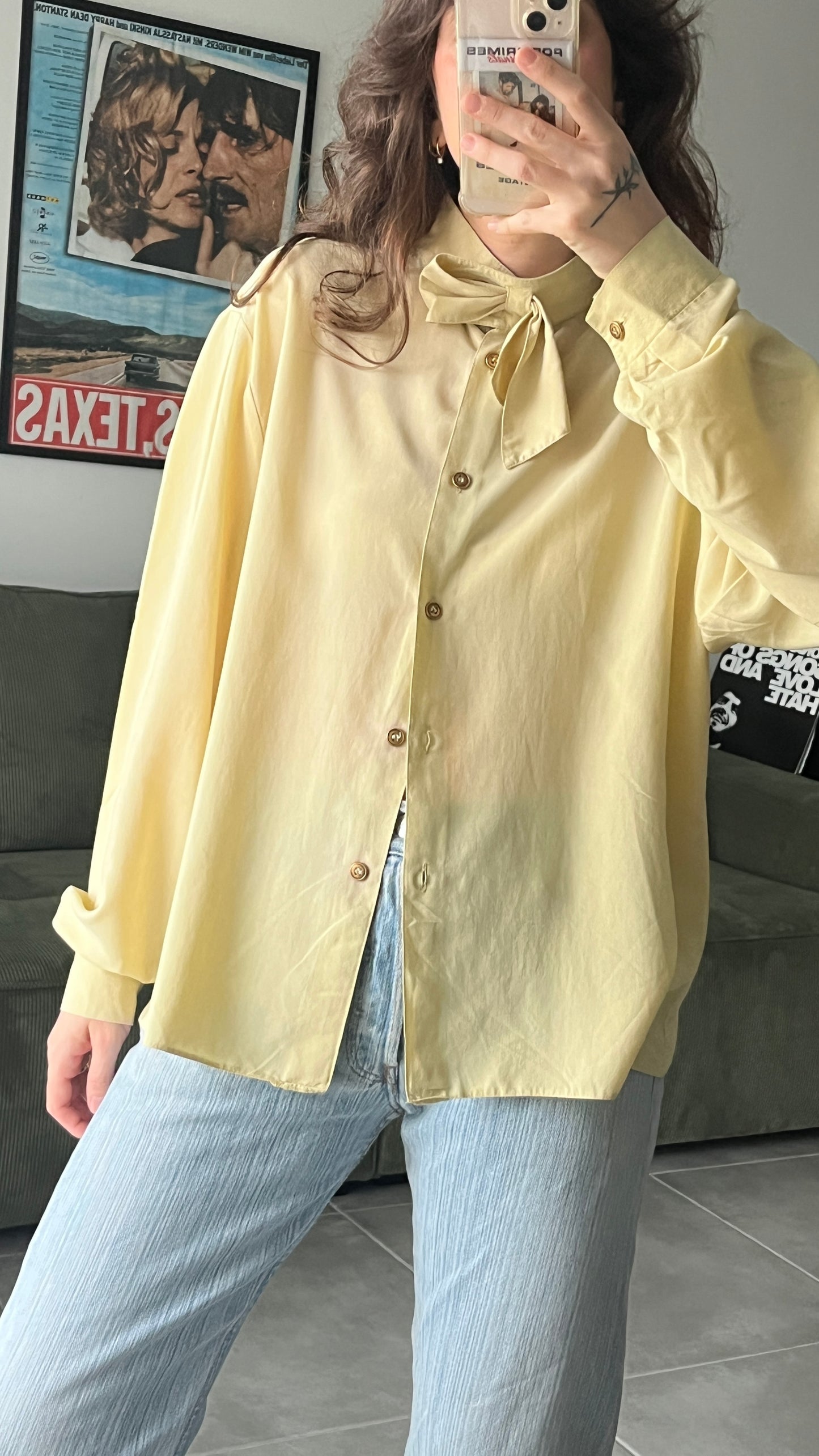 Collar-Tie Buttoned Shirt