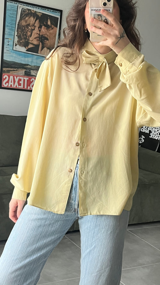 Collar-Tie Buttoned Shirt