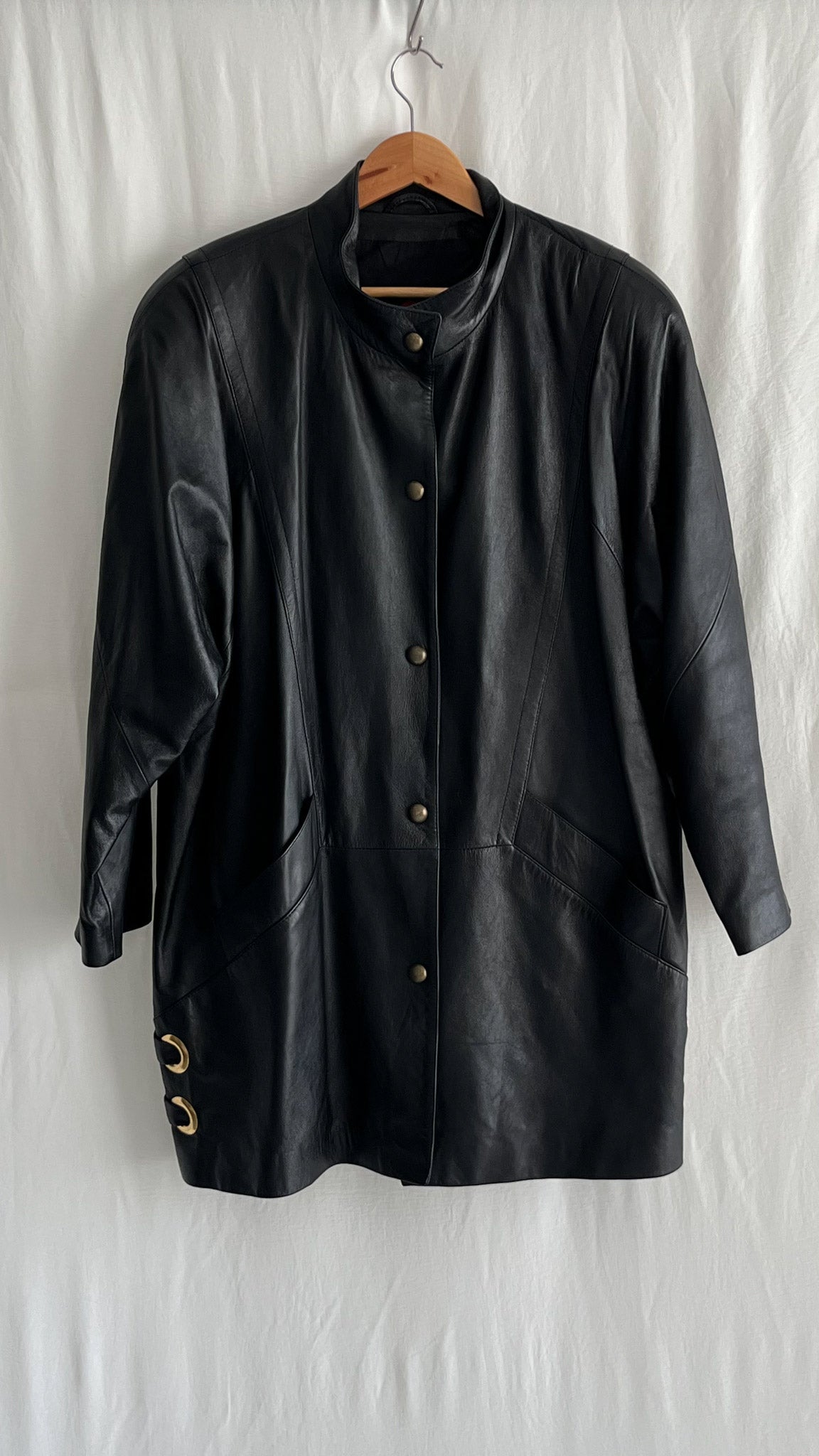 Beged Or 80s Leather Coat