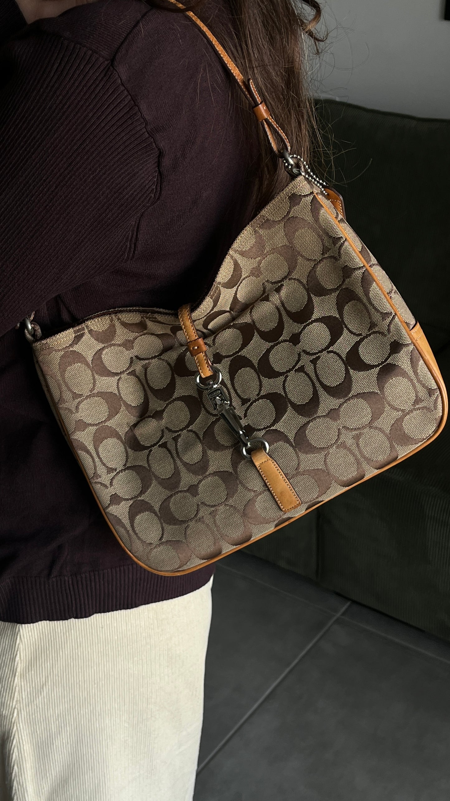 Coach Signature Hampton Hobo Bag