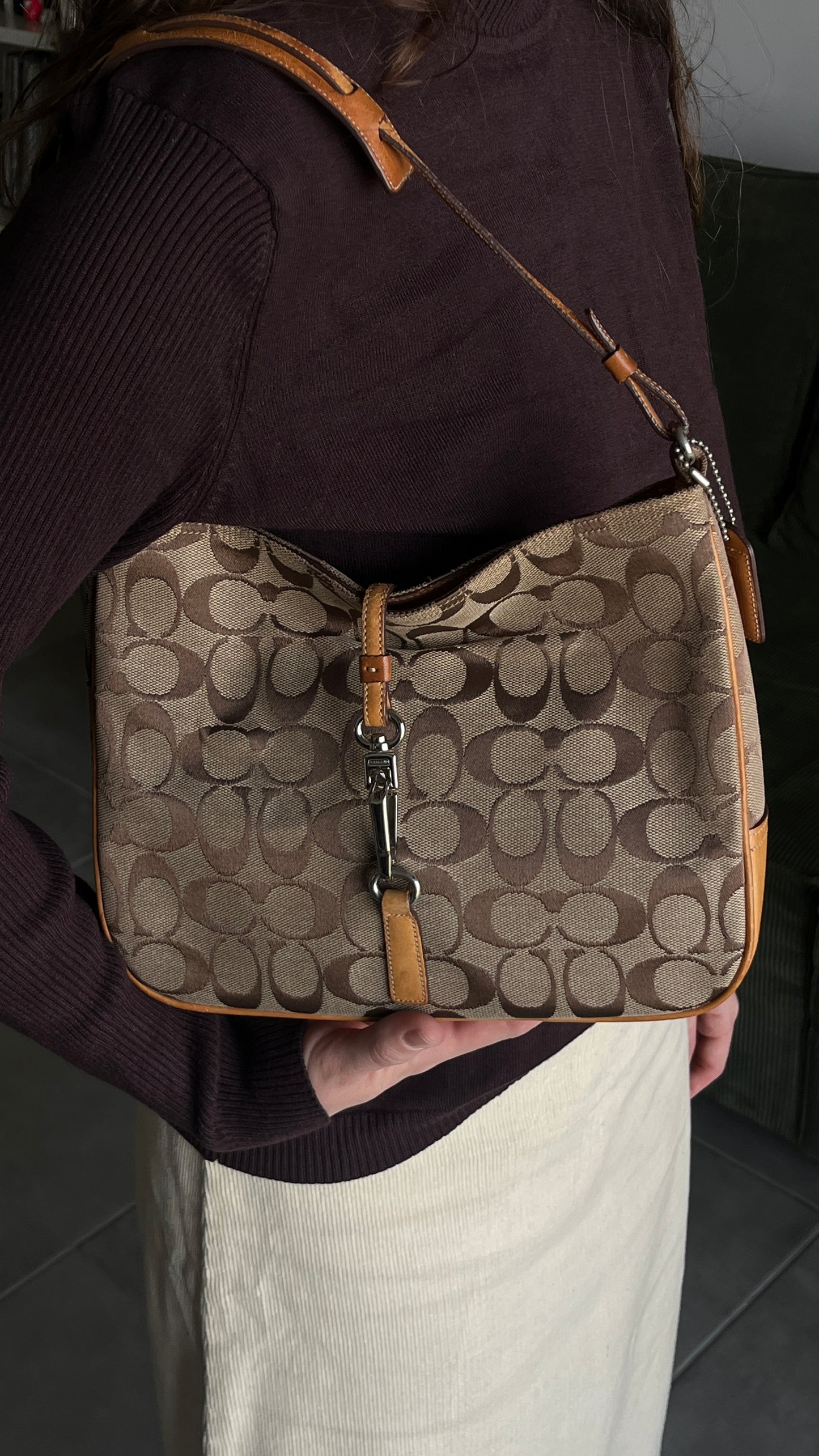 Coach Signature Hampton Hobo Bag