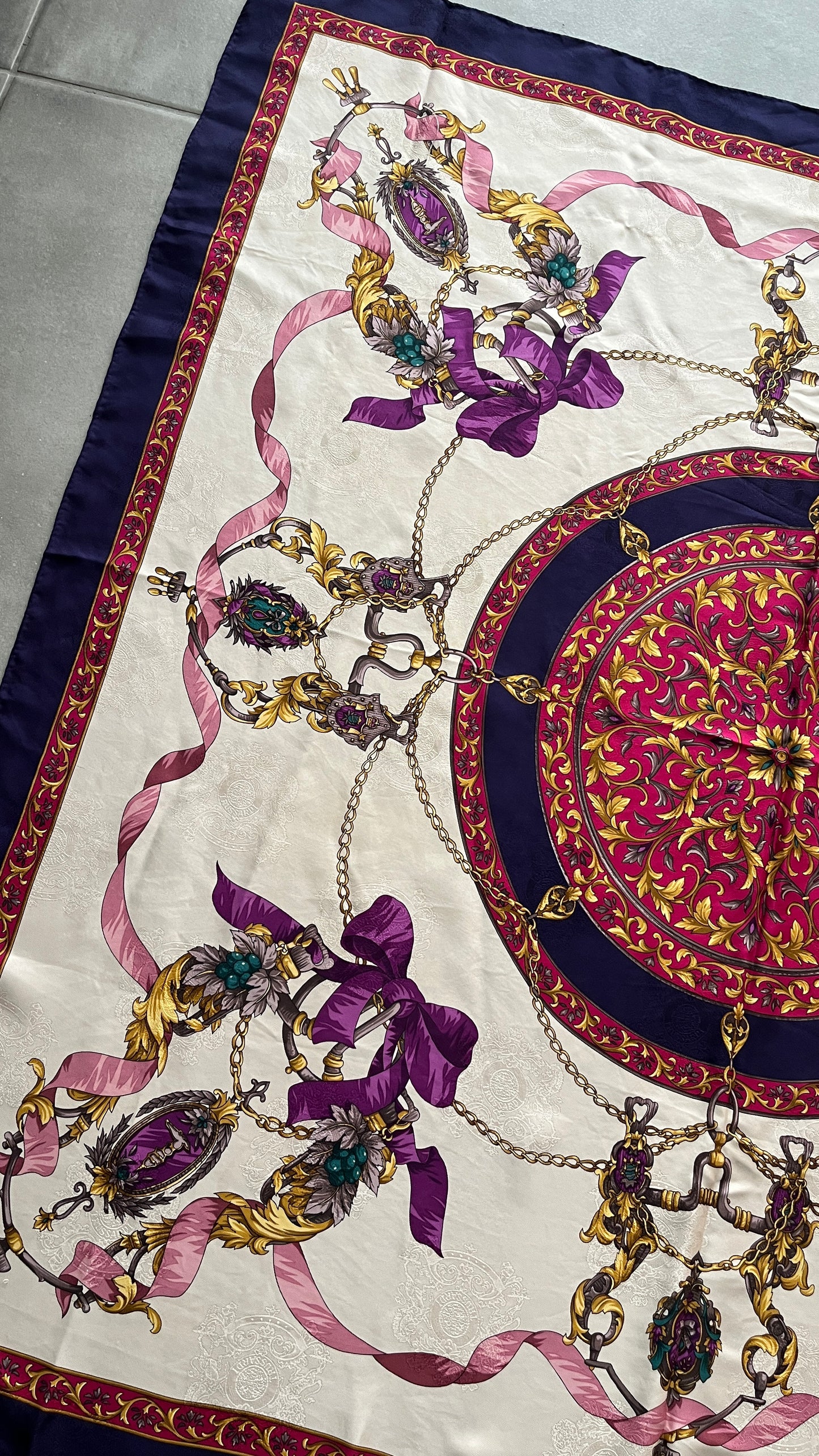 Giant Trussardi Scarf